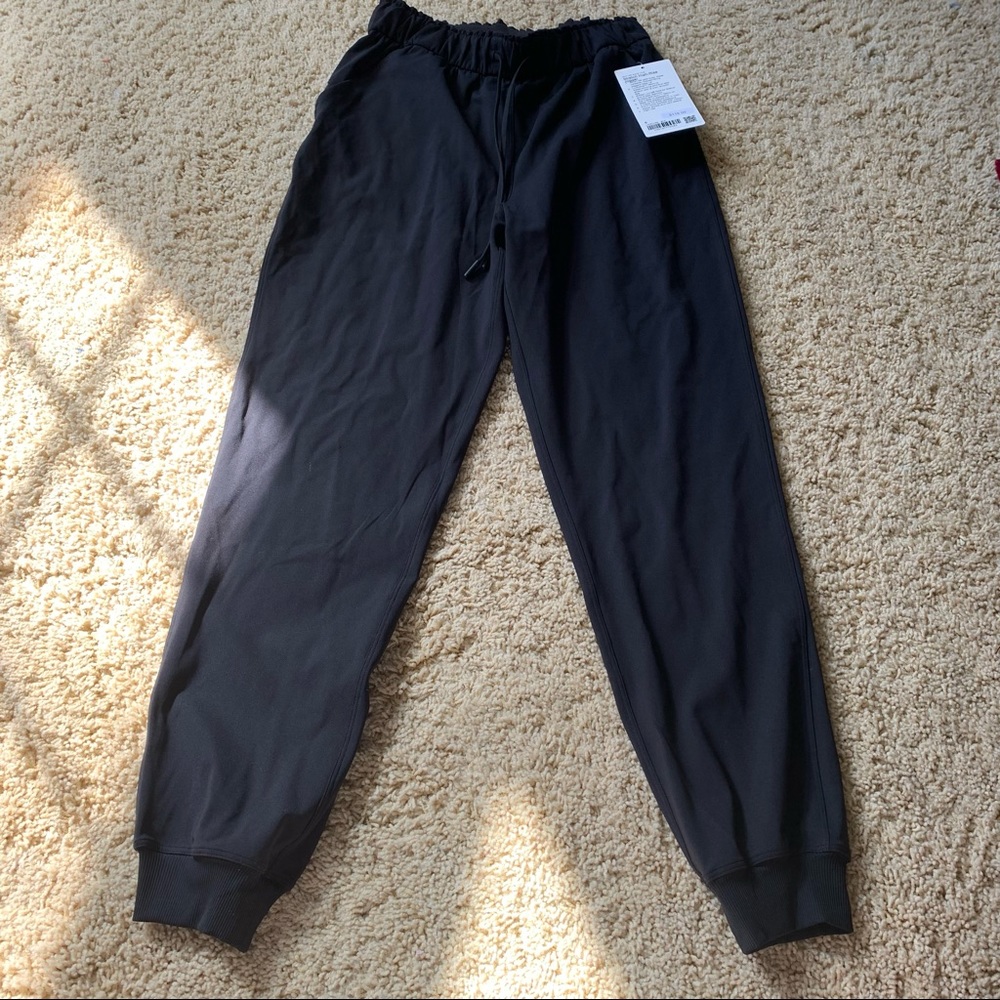 NWT Lululemon high rise joggers